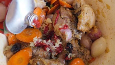 Coq au vin o pollo al vino tinto. Sus leyendas, sus conquistas y sus misterios. Coq au vin o pollo al vino tinto. Sus leyendas, sus conquistas y sus misterios.