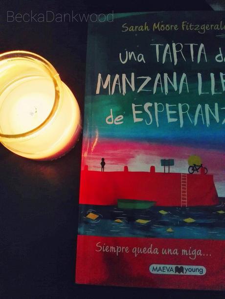 Reseña UNA TARTA DE MANZANA LLENA DE ESPERANZA