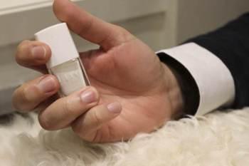 MANICURA DISEÑADA PARA ELLOS MANICURA DISEÑADA PARA ELLOS