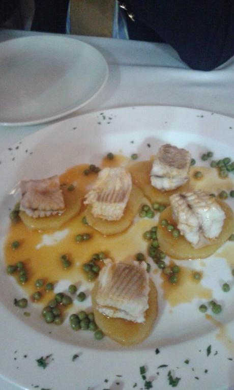 El Mercado de Velázquez en Madrid sorprende con su arroz rojo de carabinero