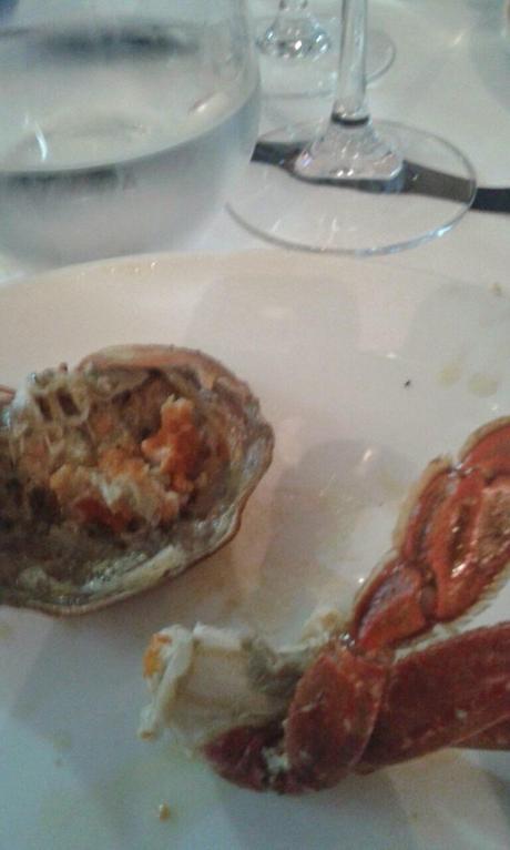 El Mercado de Velázquez en Madrid sorprende con su arroz rojo de carabinero