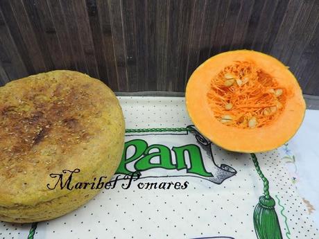 Pan integral de calabaza, bebida de soja y semillas de lino, amapola y sésamo.