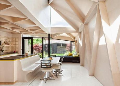 Extensión en madera contrachapada de una casa Victoriana en Dublín