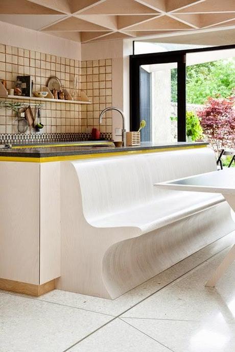 Extensión en madera contrachapada de una casa Victoriana en Dublín