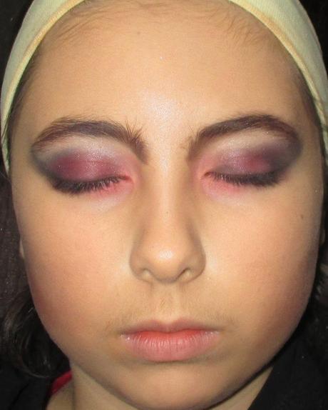 witch makeup, makeup, paso a paso, tutorial, maquillaje bruja, brelleza, disfraz bruja, disfraz, paleta sombras, paleta correctores, gloss, labial, eyeliner, rotulador, polvos, base maquillaje, sombras, colorete, rubor, brochas