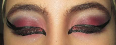 witch makeup, makeup, paso a paso, tutorial, maquillaje bruja, brelleza, disfraz bruja, disfraz, paleta sombras, paleta correctores, gloss, labial, eyeliner, rotulador, polvos, base maquillaje, sombras, colorete, rubor, brochas