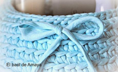 CESTO DE TRAPILLO AZUL PARA COLGAR