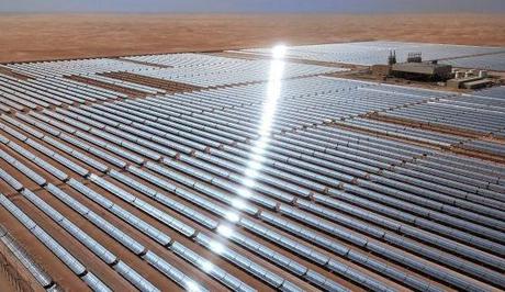 Abengoa y AWT desarrollarán la primera desalinizadora con energía solar de gran escala en Arabia Saudí