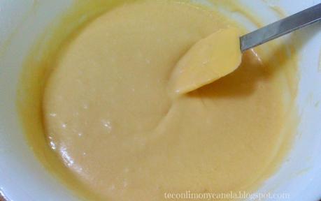 BIZCOCHO DE CALABAZA Y CHOCOLATE CON FORMA DE CORAZON