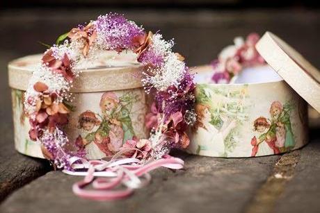 7 tiendas donde comprar coronas de flores para novias