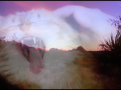 podemos video escuchar primera canción nuevo Coast