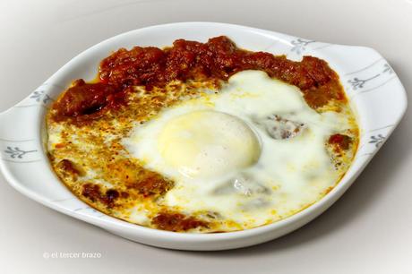 Huevos al plato