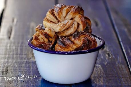 Bollos de Cardamomo y Canela