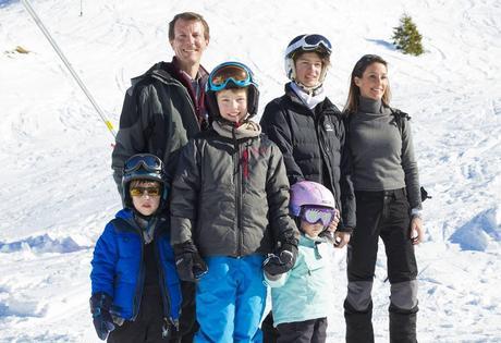 BLANCOS POSADOS REALES BLANCOS POSADOS REALES