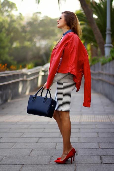 Stripes Pencil Skirt