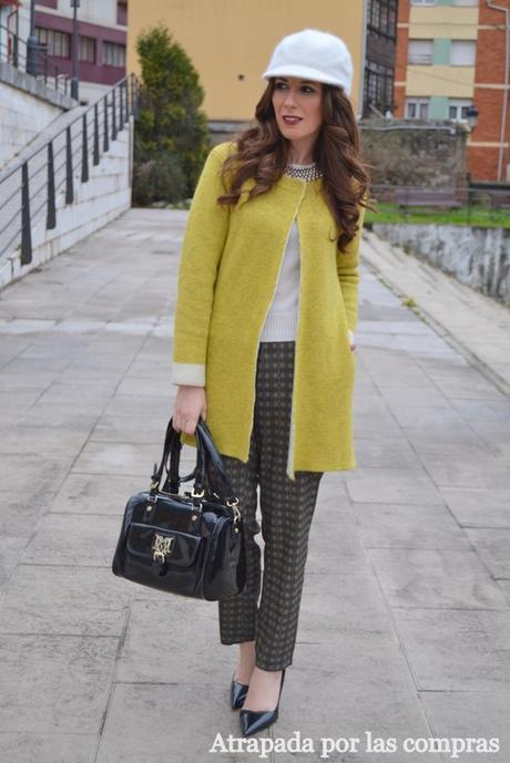 YELLOW COAT