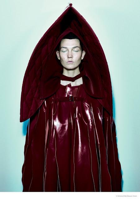 Karlie Kloss casi irreconocible para VMagazine