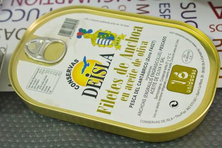 Berenjenas agridulces rellenas de atún, anchoas y dátiles