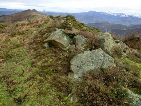 El Cantu Muñón-La Ceceal-L' Arquera-L' Artusu-La Peñona