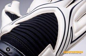 Reusch World Keeper Retro, la flecha ya esta aquí _DSC4097_1