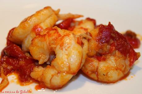 Gambones con pimientos del piquillo y chile