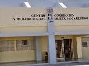 agentes heridos ataque tiros Correccional Moca.