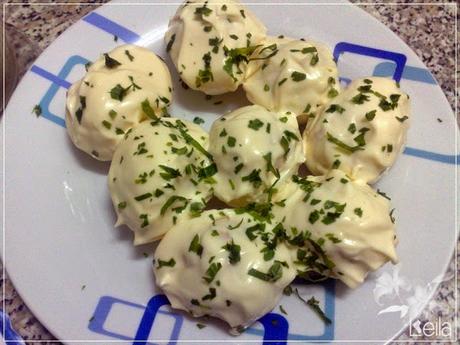 Huevos rellenos de dos maneras