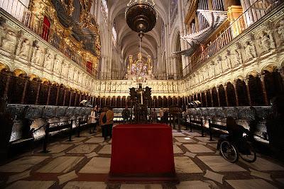 Secretos Ocultos bajo las Sillerias del Coro de la Catedral de Toledo