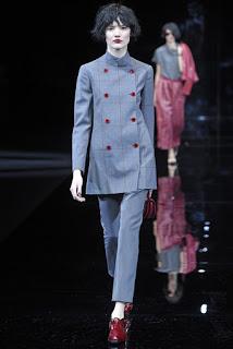 Emporio Armani no presentó capas en su nueva colección