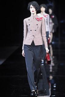 Emporio Armani no presentó capas en su nueva colección