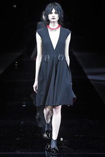 Emporio Armani no presentó capas en su nueva colección