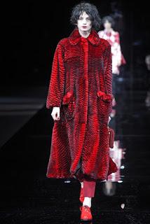 Emporio Armani no presentó capas en su nueva colección