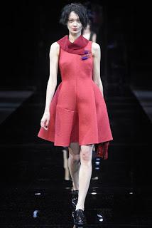 Emporio Armani no presentó capas en su nueva colección