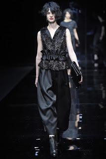 Emporio Armani no presentó capas en su nueva colección