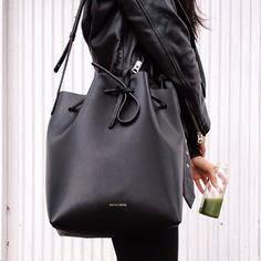 STREET STYLE INSPIRATION; BUCKET BAG.-