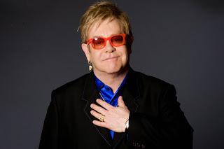 Elton John actuará el 17 de julio en Gijón