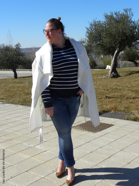 White Coat · Oufit