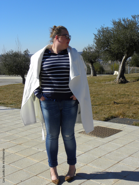 White Coat · Oufit