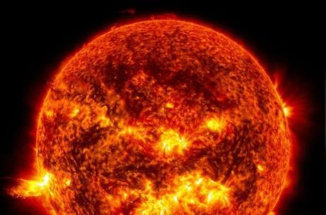 ¿El Sol está formado por materia oscura?