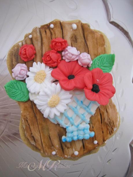 GALLETA DECORADA, UNA MACETA EN LA PARED