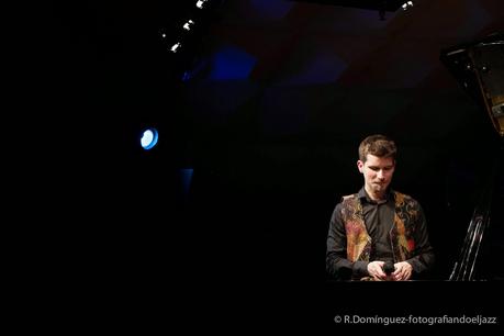 © R.Domínguez - Marco Mezquida Solo