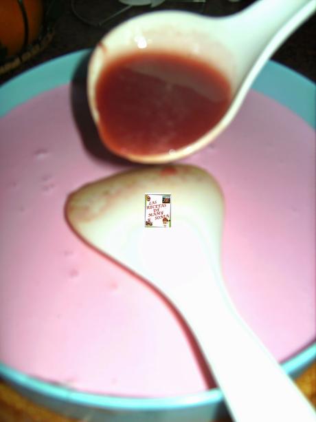 TARTA PETIT SUISSE DE FRESA  CON YOGUR GRIEGO CON THERMOMIX