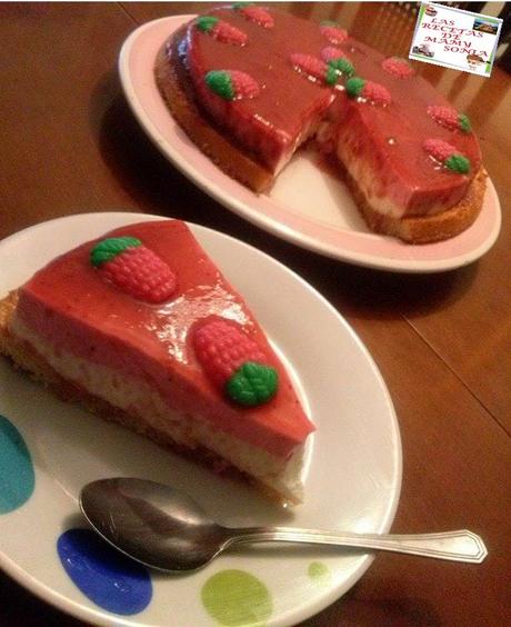TARTA PETIT SUISSE DE FRESA  CON YOGUR GRIEGO CON THERMOMIX