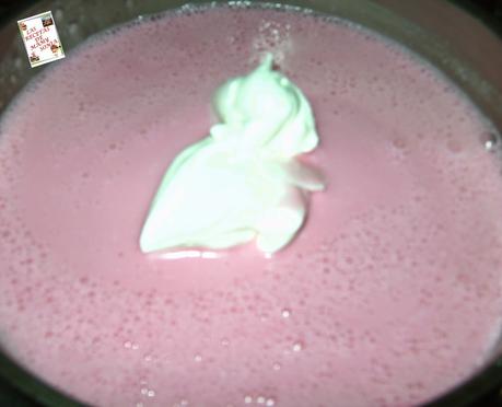 TARTA PETIT SUISSE DE FRESA  CON YOGUR GRIEGO CON THERMOMIX