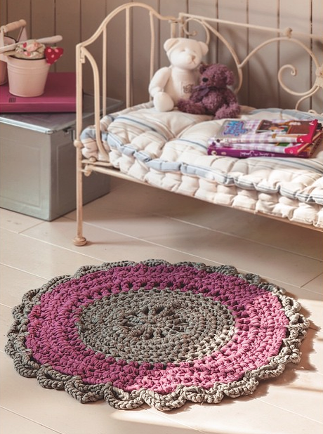 Poleomenta Tejiendo, handmade