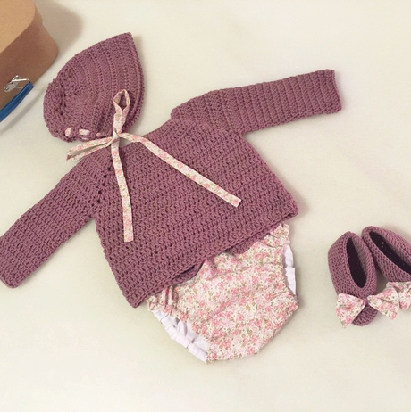 Poleomenta Tejiendo, handmade