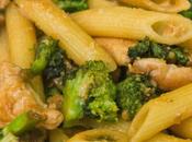 Pasta oriental soja pollo brócoli cumple mama