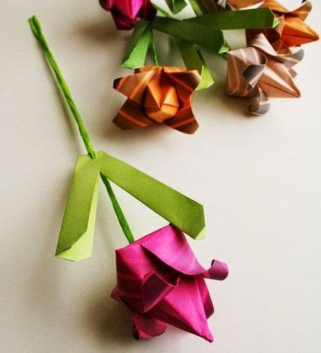 Bonitas flores de papel con esquema paso a paso