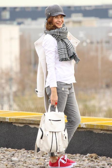 TRES Y NO MÁS LRG Magazine - Tres y no mas - 02