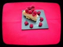 PASTEL DE LACÓN CON GRELOS Y PASTEL DE QUESO CON FRAMBUESAS